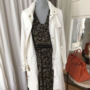 burberry trench coat white